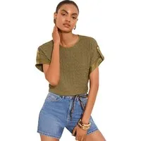 LIPSY T-Shirt Lipsy Strukturiertes Regular Fit T-Shirt + Lasche (1-tlg)