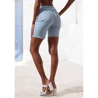Buffalo Bermudas im elastischem Denim mit zwei Gesäßtaschen