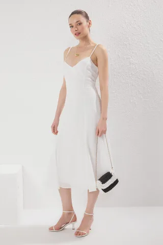 Ecrufarbenes, gerades Midikleid für Damen, locker fallend, für Tag und Abend geeignet