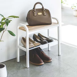 Yamazaki Schuhregal mit Ablage Tower Metall Holz weiß. Kompakter Schuhständer mit Echtholz-Platte für Schlüssel und Accessoires im Flur.
