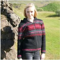 KIDKA Kapuzenstrickjacke - Wollstrickjacke für Damen - Farbe schwarz-rot-pink - aus rauer isländischer Wolle