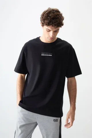Schwarz