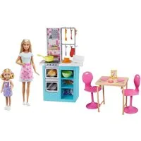 Mattel® Puppen Accessoires-Set Mattel HBX03 - Barbie-Schwestern Backspielset mit Barbie & Chelsea