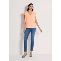 MADELEINE Kurzarmshirt Sommershirt mit Rippenbändern Basicshirt mit V-Ausschnitt, breiten Rippenbändern und Kurzarm