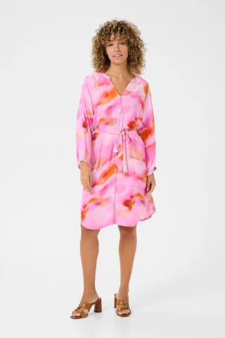 Kleid Regular fit pink