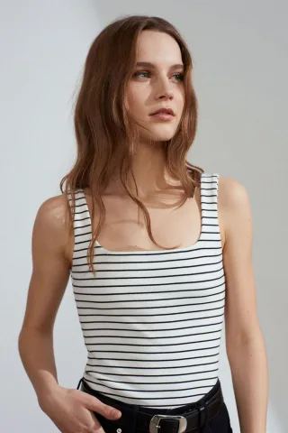 Gestreifte Rippstrick ärmellose Cami-Bluse