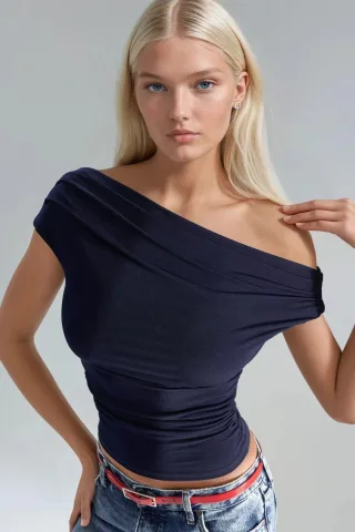Asymmetrische Ein-Schulter-Sandy-Bluse