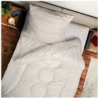 John Cotton Microfaserbettdecke Magicline, Bettdecken 135x200 cm, 155x220 cm für Sommer und Winter, Füllung: Polyester, Bezug: Baumwoll-Feinbatist, 100% Baumwolle, Bettdecke, edles Design, Hergestellt in Deutschland
