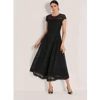 MADELEINE Maxikleid Romantisches Festtagskleid mit Spitzenborte Ärmelloses Spitzenkleid mit schwingendem Rock und Rundhals