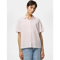 pieces Hemdbluse PCSTINNA SS SHIRT WVN NOOS BC mit Streifenmuster