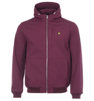 Packen Sie sich warm ein mit der Softshell-Jacke von Lyle & Scott. Das minimalistische, schlichte Design mit elastischen Ärmelbündchen, verstellbarer Kapuze, zwei unteren Taschen und einer Brusttasche für die kälteren Monate macht diese regulär gesch