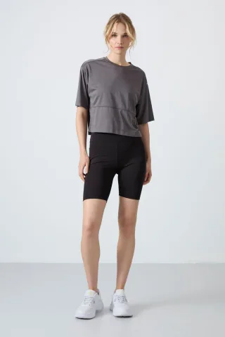 Hochtaillierte Sportleggings mit Shorts