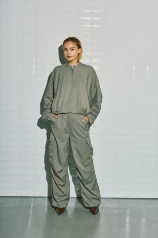 XS