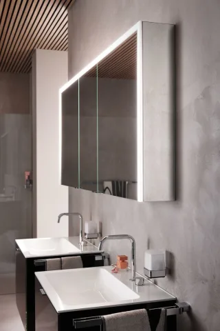 emco LED-Lichtspiegelschrank Prime 3 Aufputz, 2000 mm, 4-türig Rückwand weiß,949707310 949707310