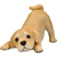 Figuren Shop GmbH Tierfigur Hundefigur - Labrador Welpe will spielen - Hund Dekofigur Hundebaby