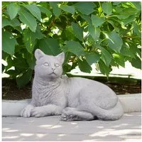 gartendekoparadies.de Gartenfigur Liegende Katze, Steinfigur, H. 18 cm, 6 kg, Frostsicher