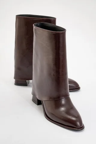 Ellas Blockabsatz Stiefel