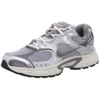 Nike Nike V5 RNR Sneaker