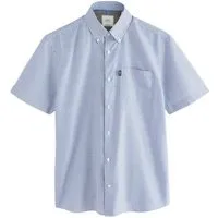 Next Kurzarmhemd Bügelleichtes Oxford-Hemd mit Button-down-Kragen (1-tlg)