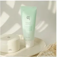 Beauty of Joseon Gesichts-Reinigungsschaum GREEN PLUM REFRESHING CLEANSER, für trockene Haut, bewahrt die natürliche Feuchtigkeit