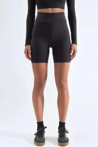 Hochtaillierte weiche strukturierte Radlershorts