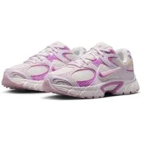 Nike Sportswear W V5 RNR DF Sneaker inspiriert vom Design des Y2K Nike Vomero 5