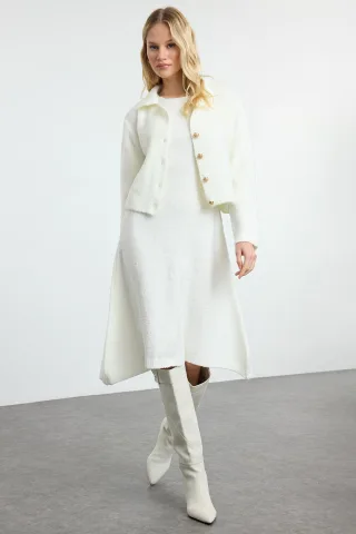 ecrufarbenes, gerades, mittellanges, lässiges/alltagstaugliches, figurbetontes Damenkleid
