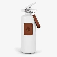 Nordic Flame Pulver-Feuerlöscher weiß mit Leder Emblem Dunkel 2 kg