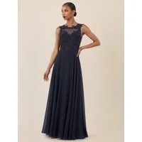 Apart Abendkleid mit floraler Spitze und fließendem Rock