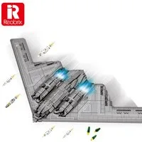 Reobrix 33038 Spielbausteine, (Einzelset, 2063 St., 2063 Teile), Moderner Bomber mit abnehmbarem Fahrwerk