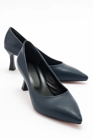 Pedra Pumps mit spitzer Zehenpartie (Damen)