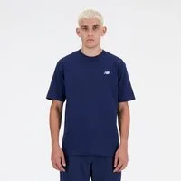 New Balance T-Shirt SPORT ESSENTIALS COTTON T-SHIRT sportlicher Stil, mit Rundhalsausschnitt, ohne Verschluss, Kurzarm