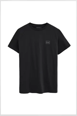 T-Shirt schwarz im Straight Fit mit Polo Club Patch