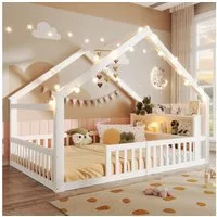 Merax Kinderbett in Hausform, Bodenbett mit integriertem Regal und Lampenleis (1-tlg), Kiefernholz Babybett Flachbett 90x190cm Hausbett mit Gitter & Ablage