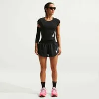 Nike Laufshorts W NK TEMPO FLW SWSH MR DF SHRT mit Dri-FIT-Technologie, aus Polyester