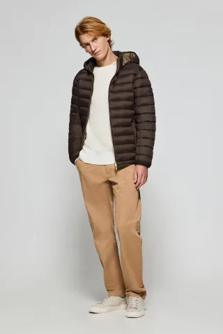 Ultraleichte Jacke Corey braun mit abnehmbarer Kapuze und PC Stickerei