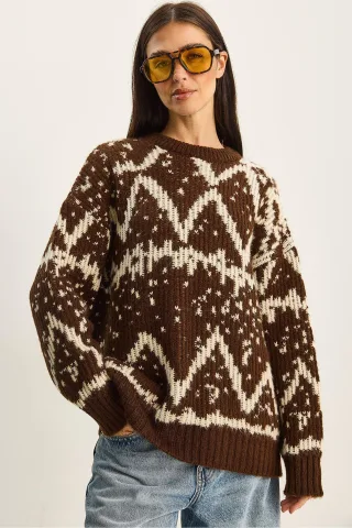 Übergroßer Ethno-Strickpullover