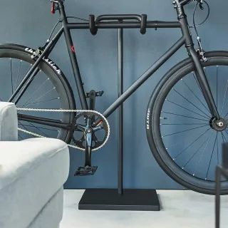 Fahrradständer Rennrad Wohnung schwarz Metall - Yamazaki minimalistisches Design aus Japan