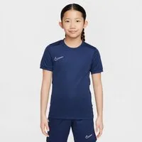 Nike Trainingsshirt Nike Academy Big Kids' Dri-FIT Soccer Top für Kinder, mit Rundhalsausschnitt, schnelltrocknend, atmungsaktiv