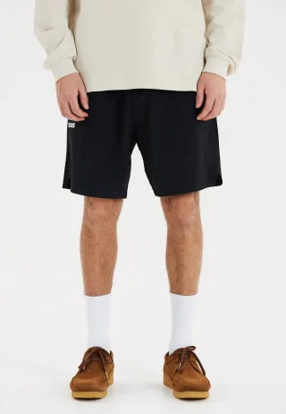 SOS Shorts "Niseko" aus hochwertigem Stretch-Material