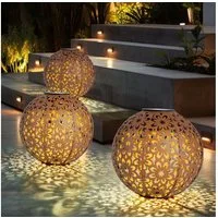Expo Börse LED Solarleuchte, LED-Leuchtmittel fest verbaut, Warmweiß, Solarlampe für Außen Kugel Gartendeko Solarleuchte rost 3x