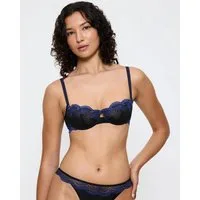 Triumph Balconette-BH Comfort Glam Komfort-Bügel, Spitze, florale-grafische Spitze, eleganter Look