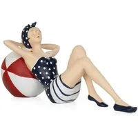 Moritz Dekofigur Deko-Figur Badenixe im Badeanzug entspannt sich auf Wasserball, Polyresin Figuren Deko Geschenk Geometrische TierFigur Modern Skulptur
