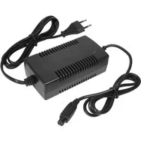 Trade-Shop Ladegerät 42V 2A passend für 36V Akkus Elektro Fahrrad Roller Netzteil (Stecker: 8,8mm Rundstecker für 3-pin Anschlüsse / LED-Ladeanzeige)