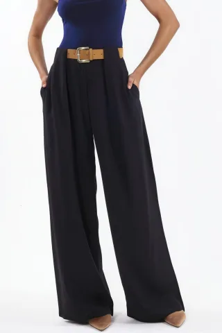 Hochtaillierte Palazzo-Hose mit Gürtel