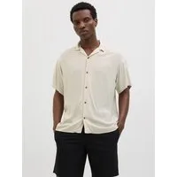 Jack & Jones Kurzarmhemd JJEJEFF SOLID RESORT SHIRT S/S SN mit Resort Kragen
