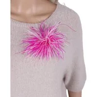 MIRROSI Brosche Edler Federbrosche, Feder-Anstecker im Boho-Vintage Stil, Ausgestattet mit Clip und Anstecknadel für sicheren Halt