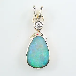 750er Gelbgold Anhänger mit GEM Class Black Crystal Opal aus Lightning Ridge und natürlichem Diamant – 2,82 ct Türkis Grün Blau Farbenspiel