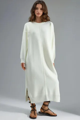 Strukturierte gestreifte langärmelige Strickkleid mit Schlitzdetail