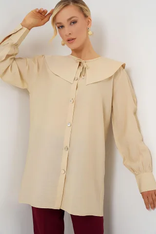 Lange lockere Bluse mit Baby-Kragen und Schleifendetail
